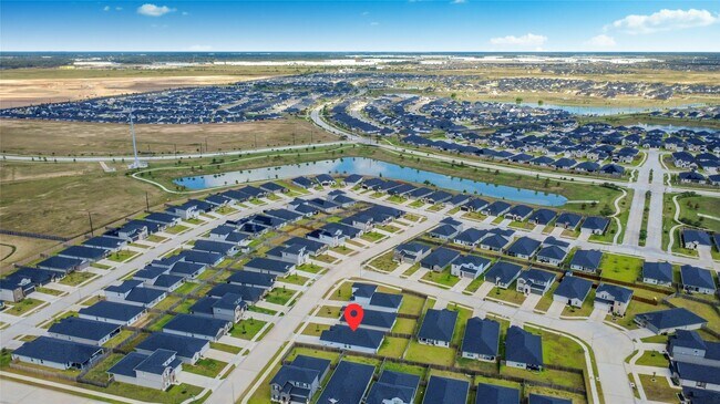 Building Photo - 4243 Bromham Farms Dr