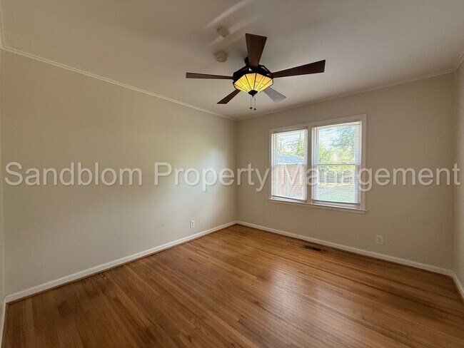 Building Photo - FOR LEASE | Tulsa | 3 Bed, 1 Bath Home - $...