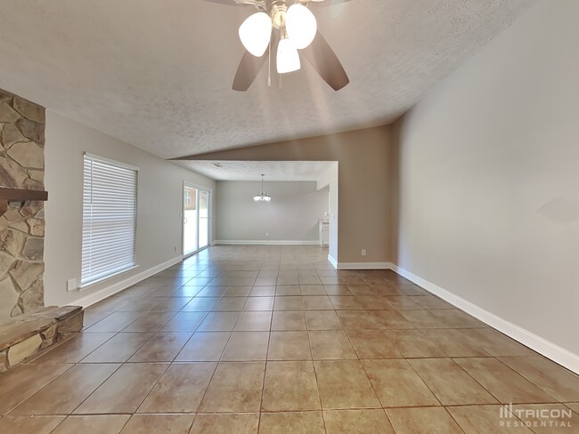 Building Photo - 4765 Jamerson Forest Cir