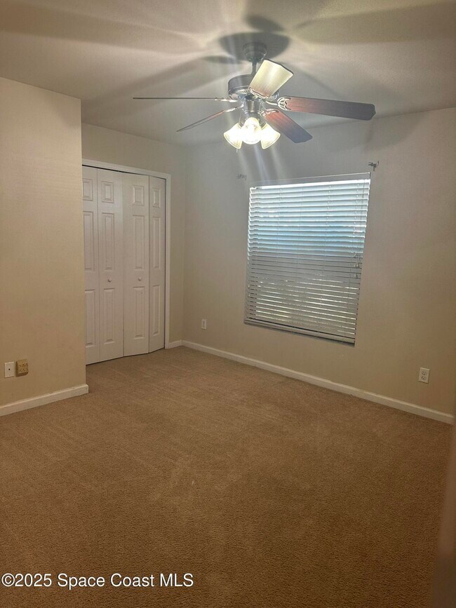 Building Photo - 464 Dryden Cir