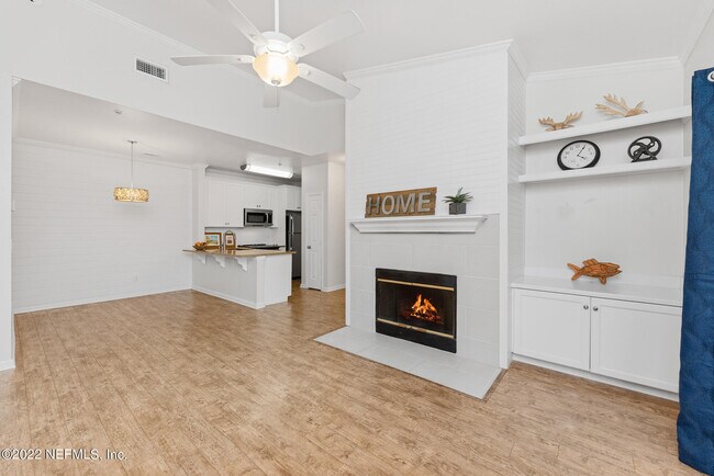 Building Photo - 230 Colima Ct