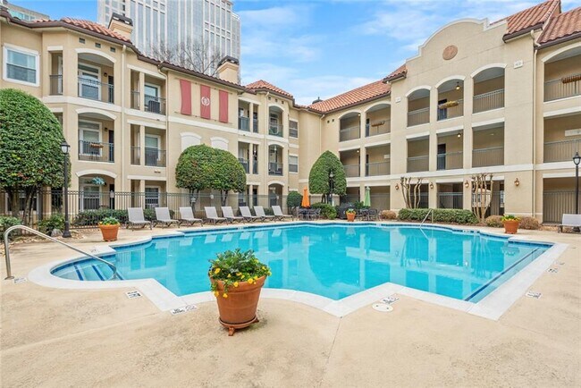 Building Photo - 955 Juniper St NE