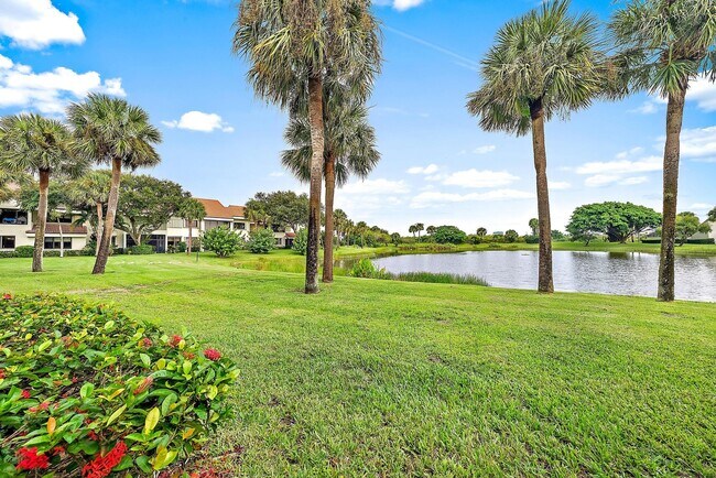 Building Photo - 302 Sea Oats Dr