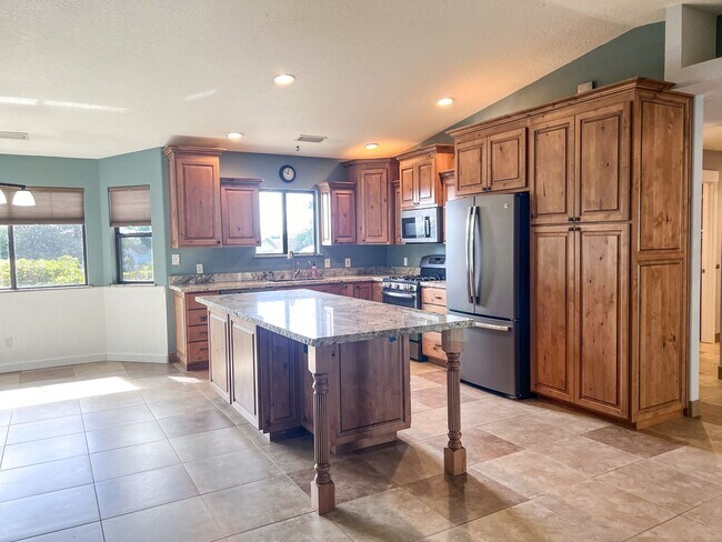 Building Photo - HOUSE - CLARKDALE