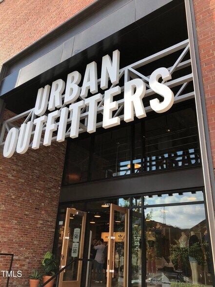 Building Photo - 444 S Blount St