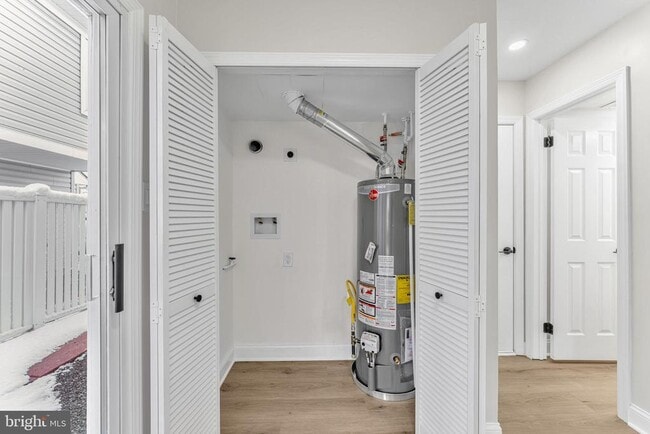 Building Photo - 1228 Chanticleer