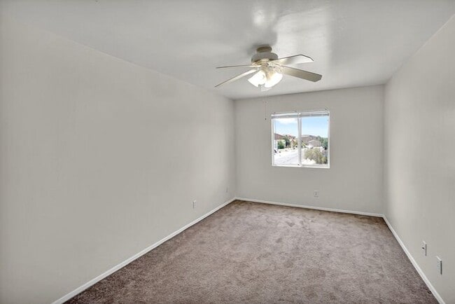 Building Photo - Spacious Sanctuary in Sahuarita: Modern Living Meets Outdoor Comfort