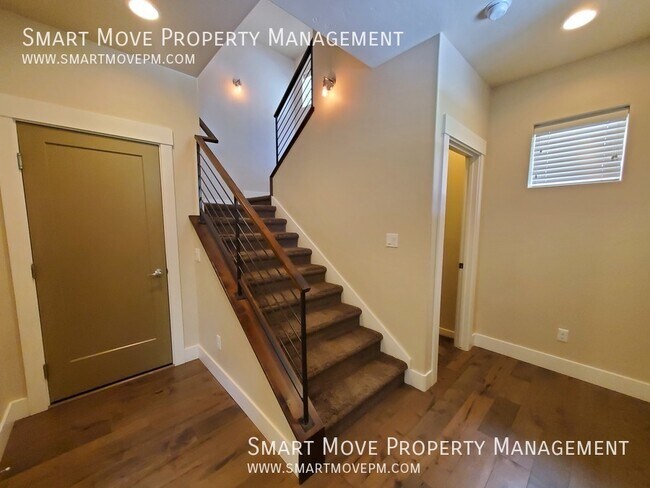 Building Photo - 3246 E Front Runner Ln