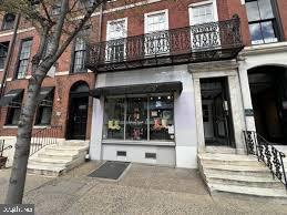 Building Photo - 711 Walnut St