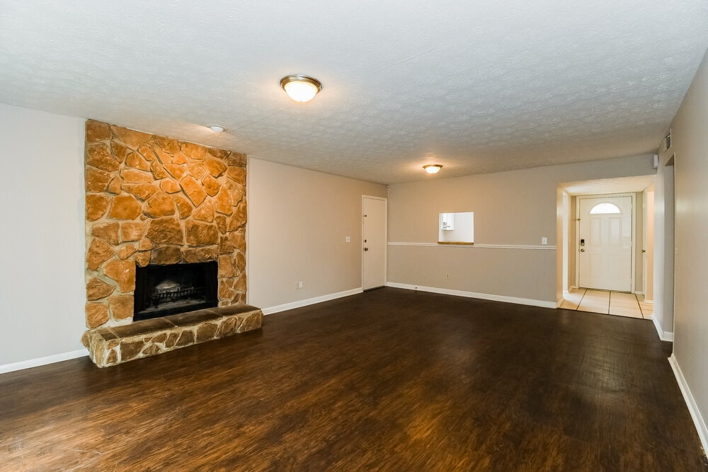 Building Photo - 7269 Sharbeth Dr S