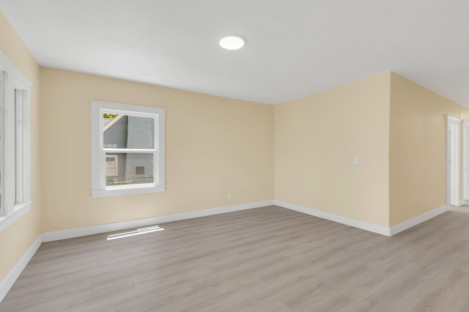 Building Photo - 2114 23rd St