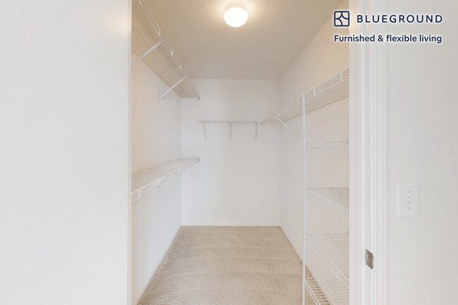 Building Photo - 313 Avalon Cir