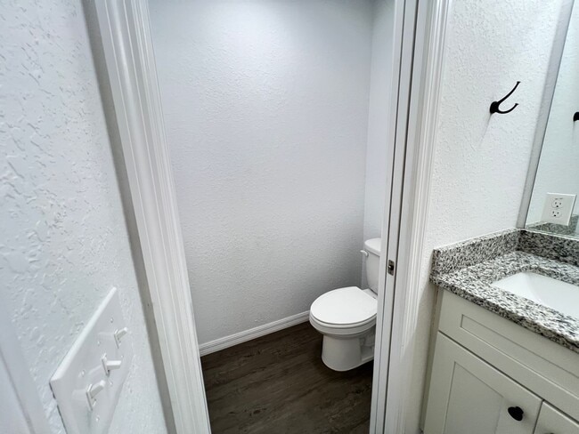 Building Photo - BEAUTIFUL 3 BD/2BA Home in Ocklawaha!!