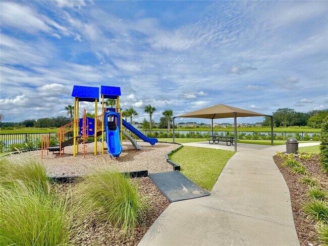 Building Photo - 2922 Boxwood Grove Row