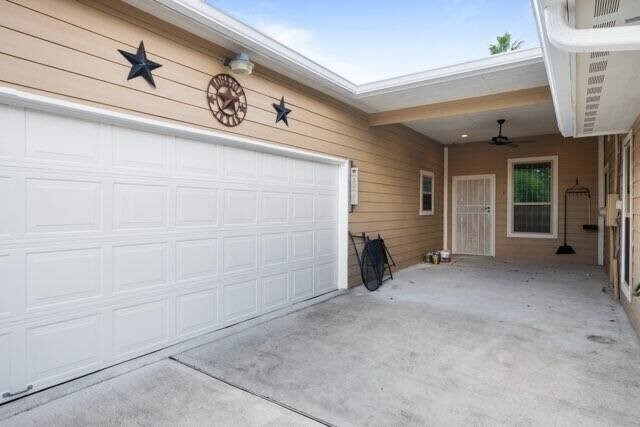 Building Photo - 13327 Bafing Dr