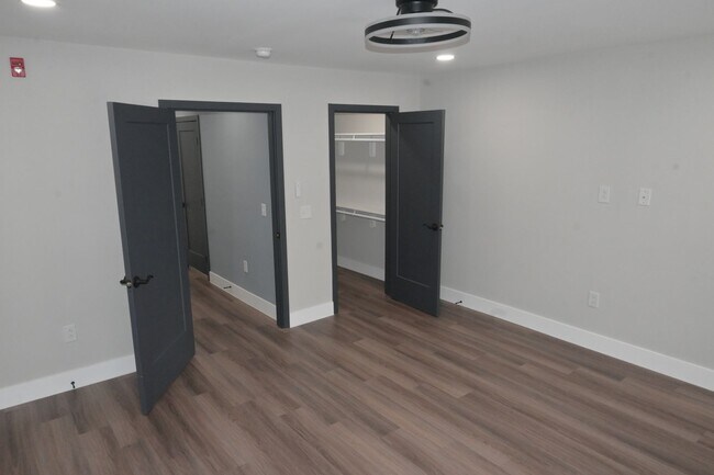 Building Photo - 3564 Ruth St