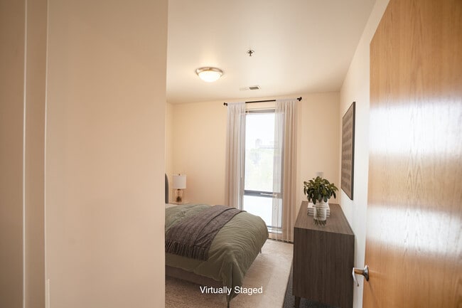 Building Photo - 3622 S State St