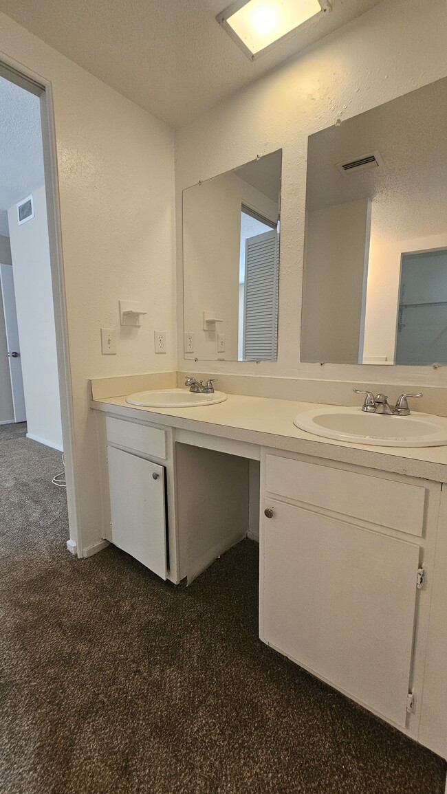 Building Photo - 7767 Las Palmas Way
