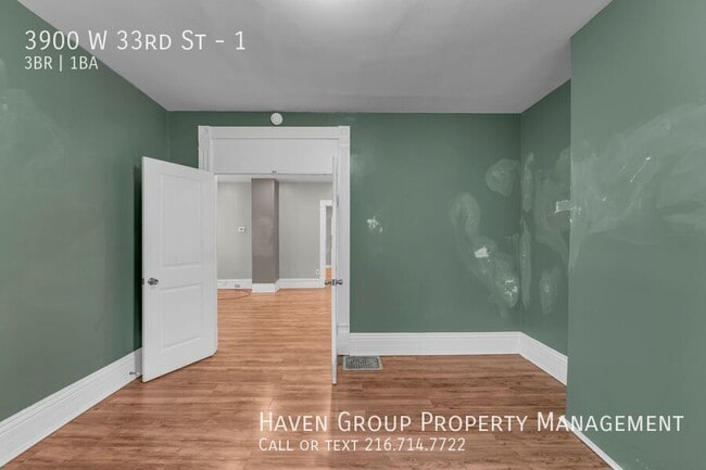 Building Photo - 3900 W 33rd St