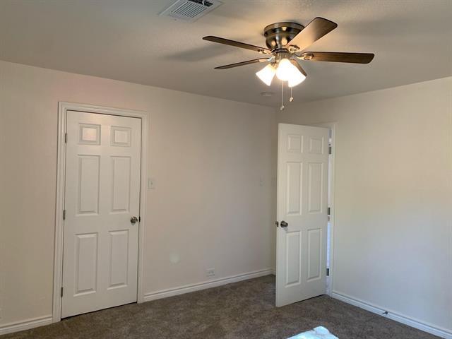 Building Photo - 820 W Crawford St