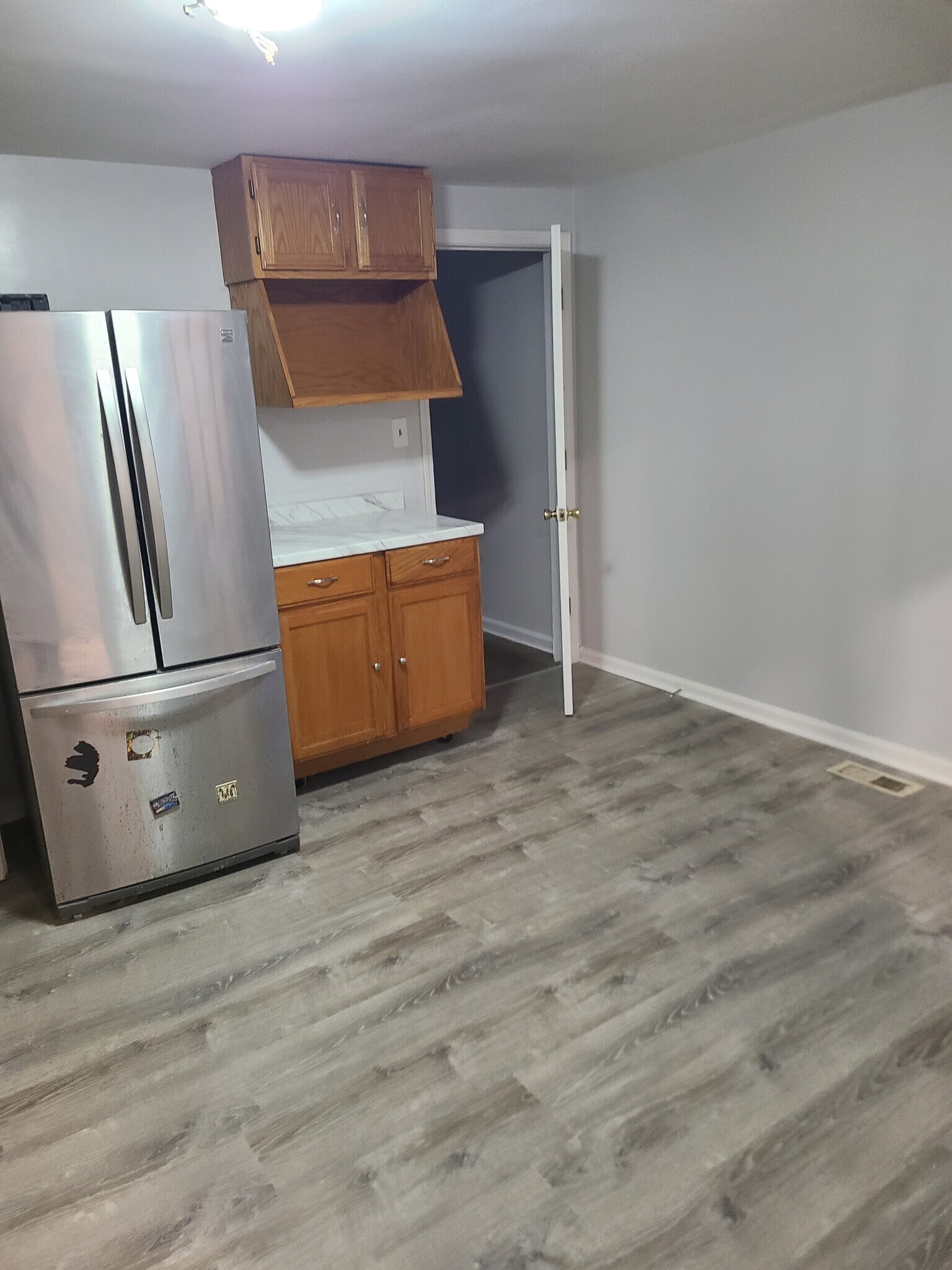 Building Photo - 9800 S Merrion Ave