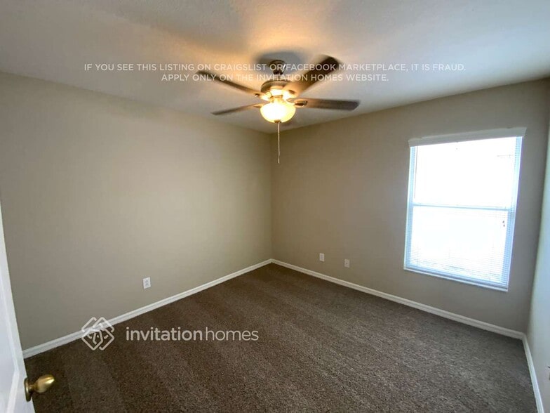 Building Photo - 1661 Oak Spring Dr