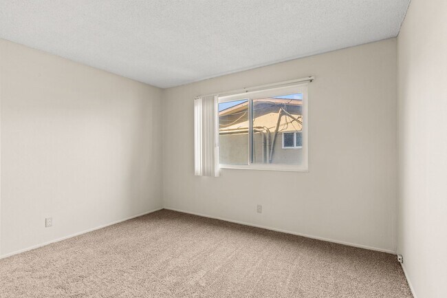 Building Photo - Utilities Included! Hayward Large 2-Bedroom with On-Site Laundry & Parking