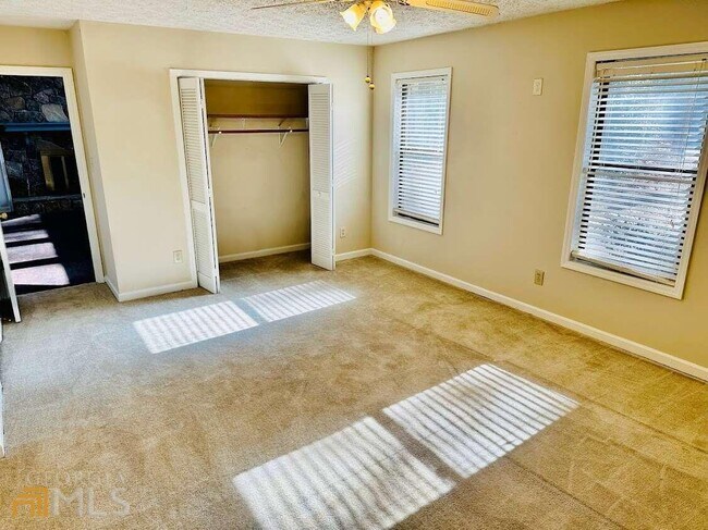 Building Photo - 175 Eli Run