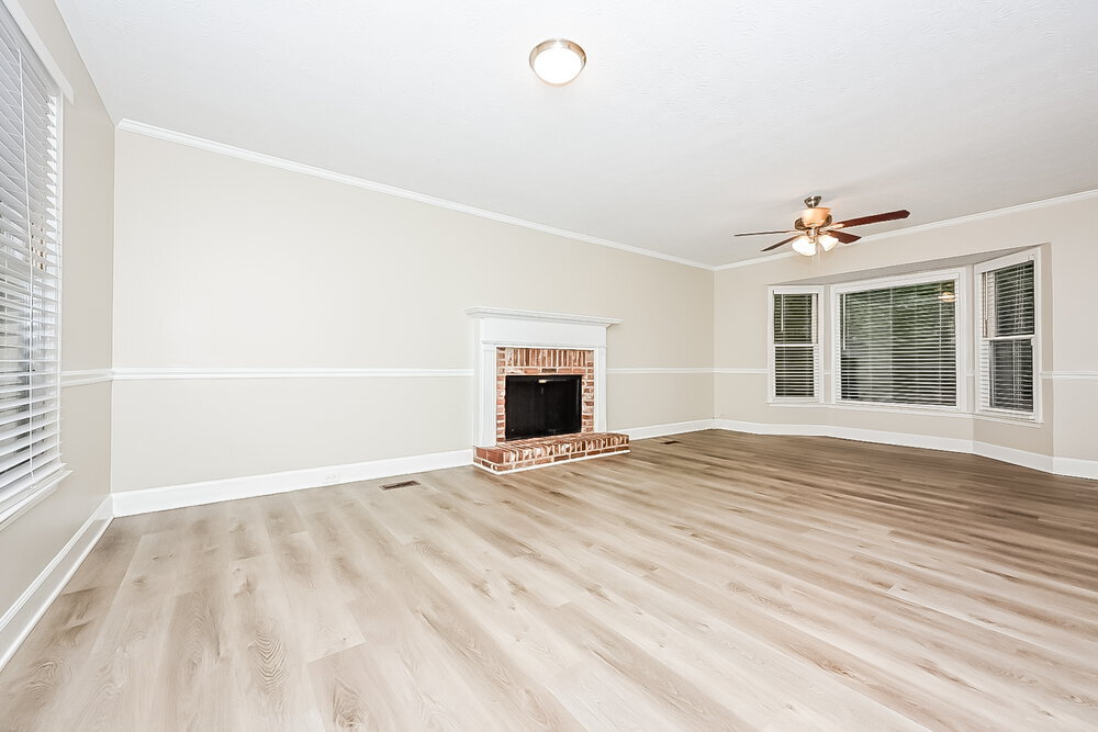 Building Photo - 120 Tanglewood Dr