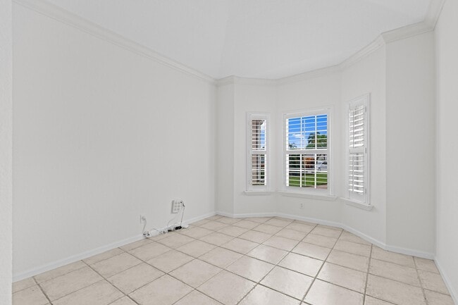 Building Photo - 7568 Eagle Point Dr