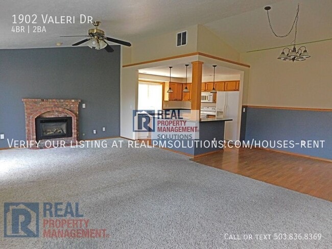 Building Photo - 1902 Valeri Dr