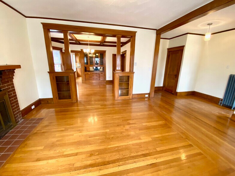 Building Photo - 24 Clyde Rd