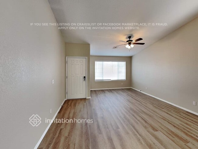 Building Photo - 6453 E Menlo St