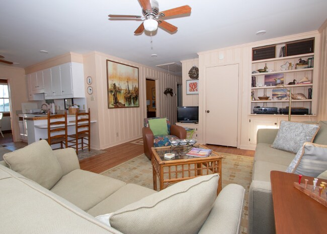 Building Photo - 506 Ocean Dr