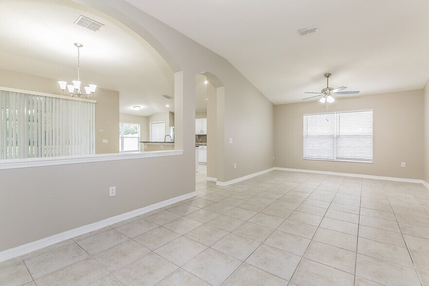 Building Photo - 947 Tramells Trail
