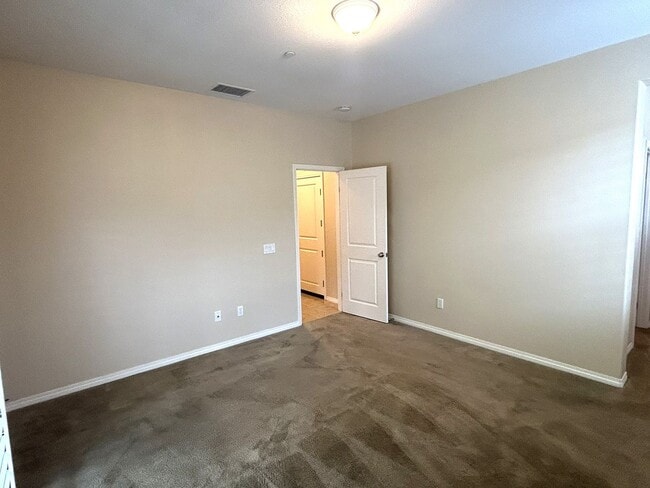 Building Photo - 3502 RAWLEY ST CORONA 92882 (5 BED / 3.5 B...