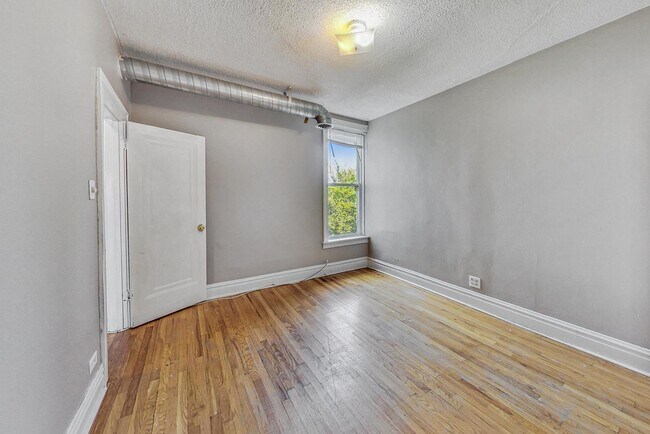 Building Photo - 2444 N Campbell Ave