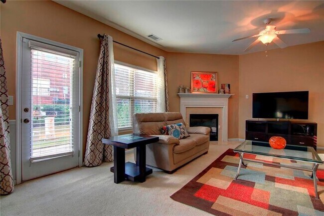 Building Photo - 4017 Labrador Way