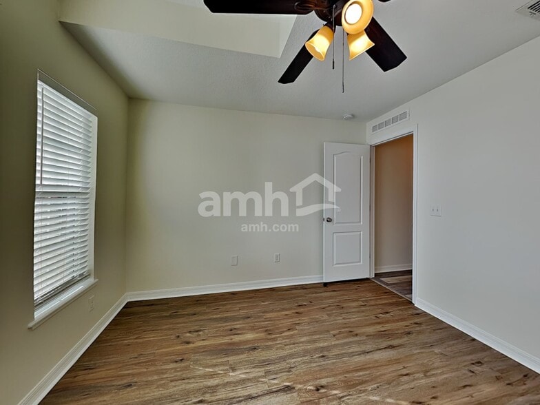 Building Photo - 116 Osprey Marsh Ln