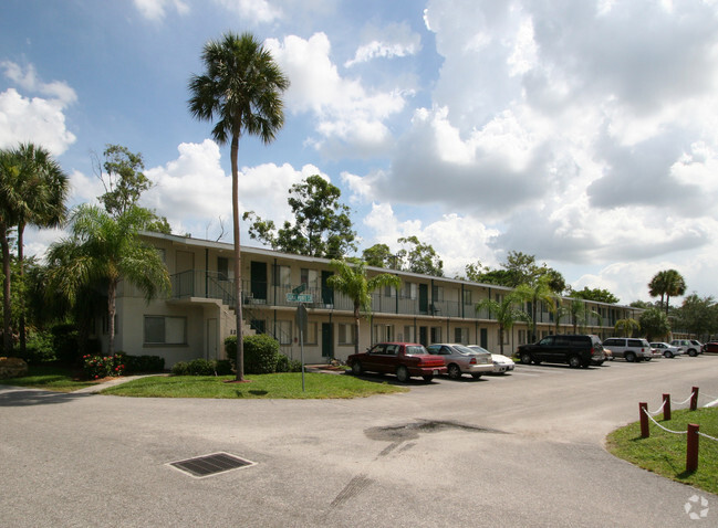 BellaSol Apartments - Sarasota, FL | Apartment Finder