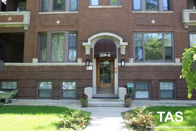 Building Photo - 2539 W Logan Blvd
