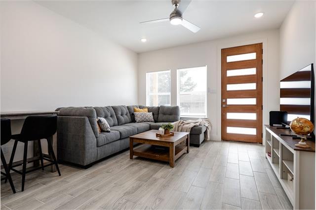 Building Photo - 709 Fuller St