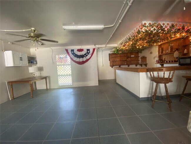 Building Photo - 106 Sun Isle Cir
