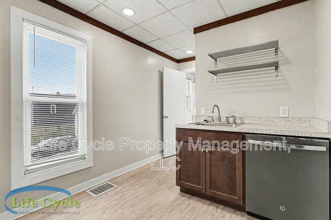 Building Photo - 18 Indiana Ave SW