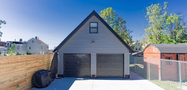 Building Photo - 118 Osgood Ave