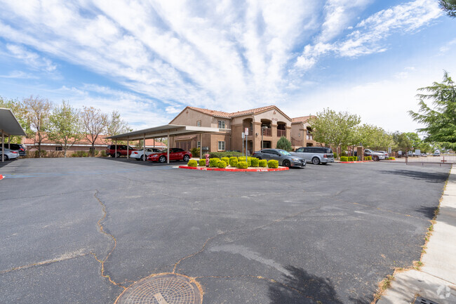 Building Photo - Twin Palm Apartments