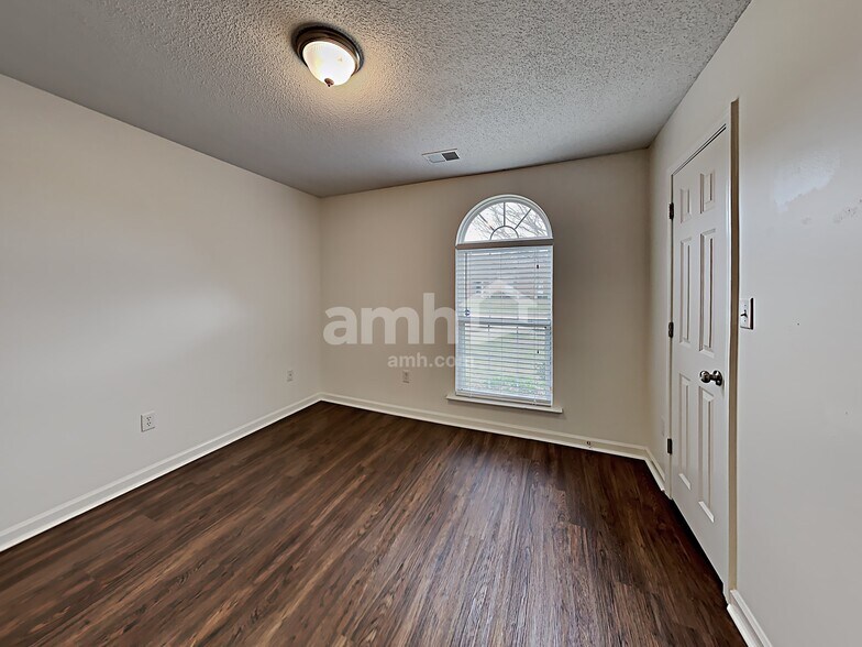 Building Photo - 11578 Milton Ridge Cove