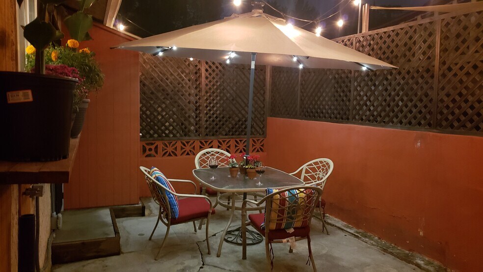 Patio for Entertaining, Pets, Plants, Outdoors - 4049 Sunset Dr