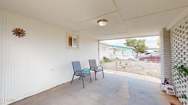 Building Photo - 10308 Windsor Dr