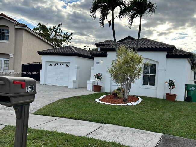 Building Photo - 820 NW 132nd Ct